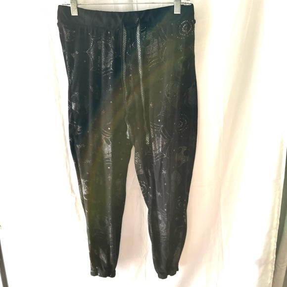 Disney Nightmare before Christmas PJ pants in black velour SZ M. NWOT - Picture 3 of 12